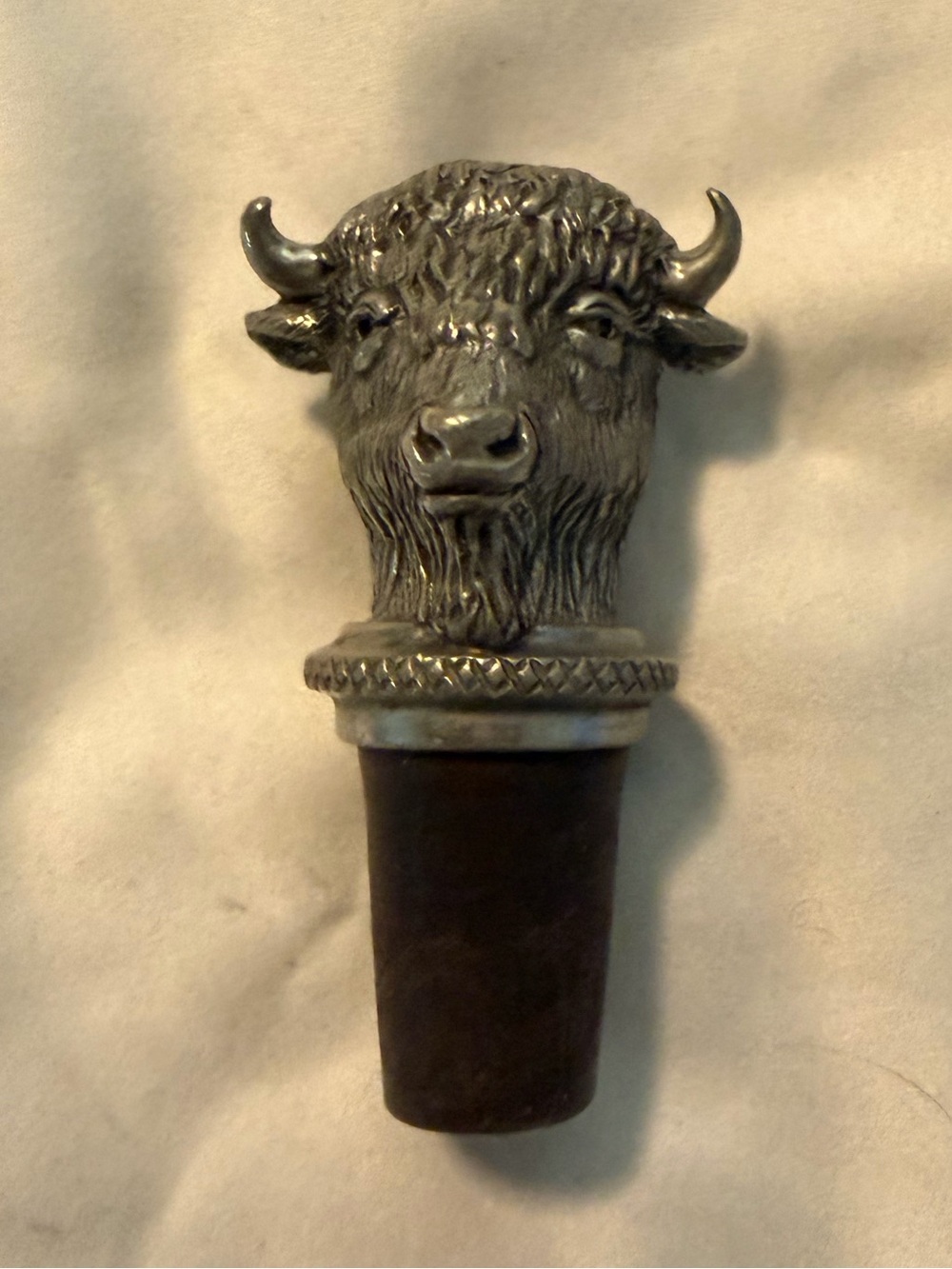 NWOT Heritage Pewter Buffalo Head Bottle Stopper —